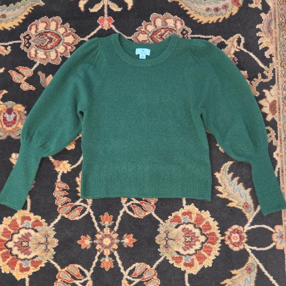 CeCe Sweaters - CeCe Emerald Green Crew Neck Sweater